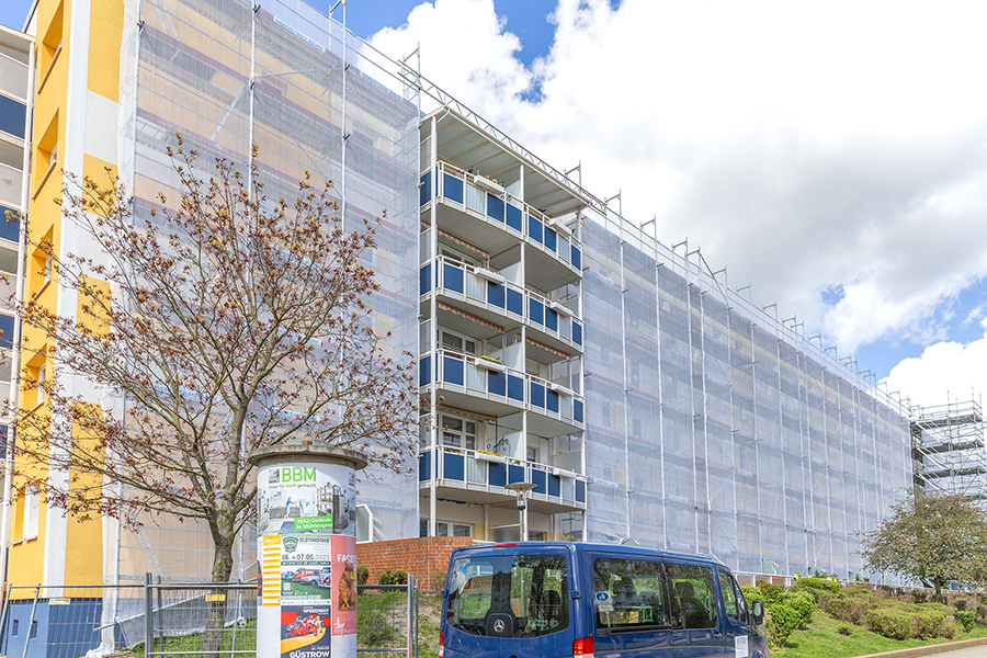  Gerüstbau Mank - Güstrow - Fassadengerüst Lärchenstr. 