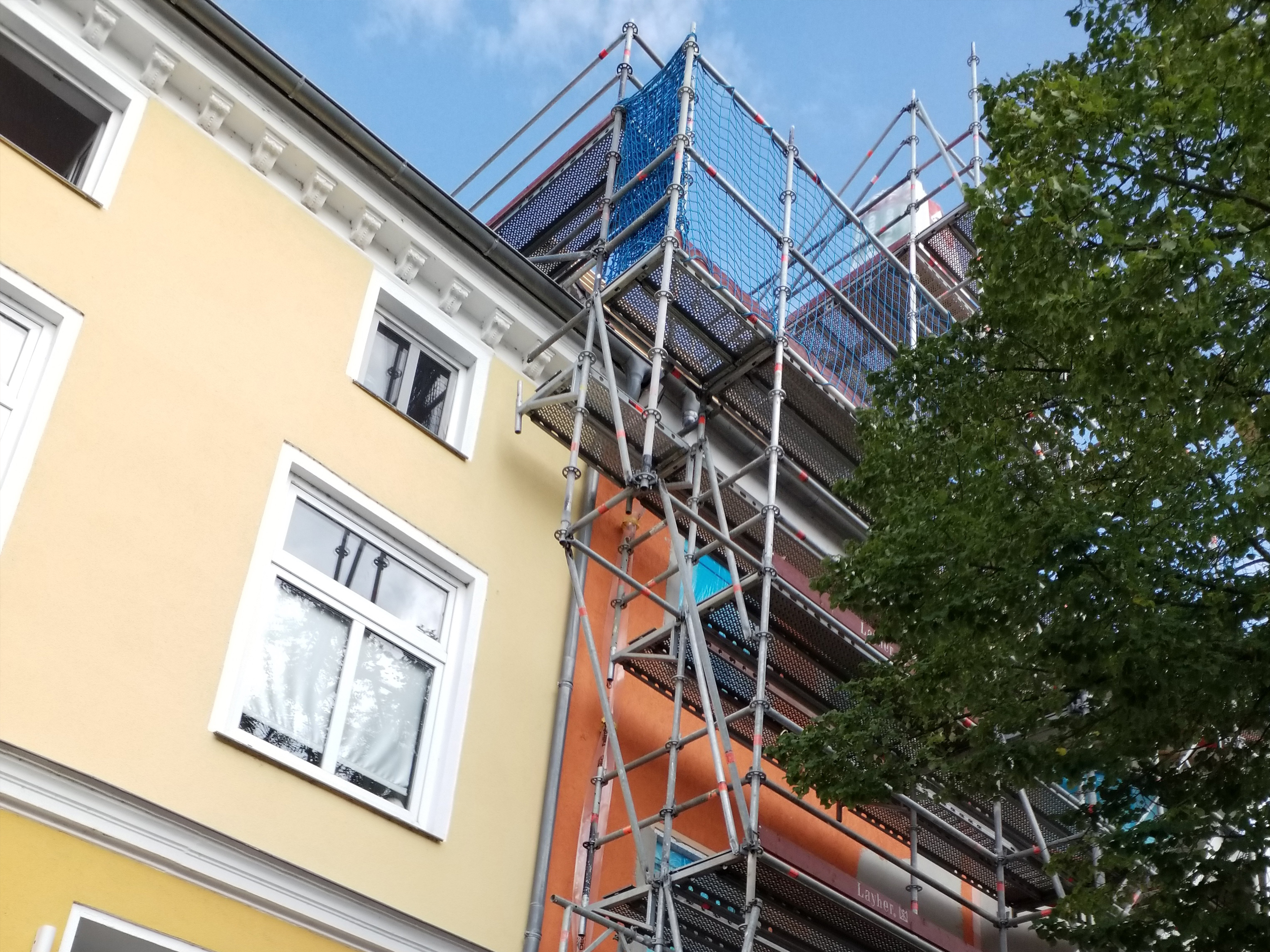 Gerüstbau Mank - Güstrow - Wohn- und Gewerbehaus 