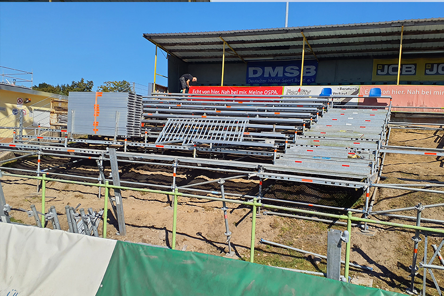 Gerüstbau Mank - Güstrow - Tribühne