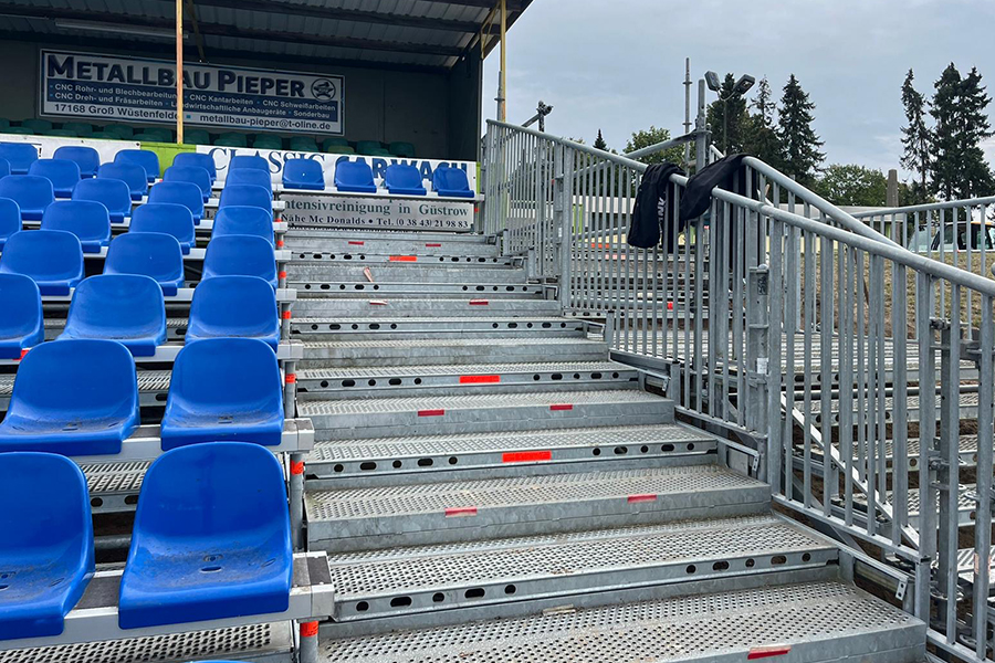 Gerüstbau Mank - Güstrow - Tribühne